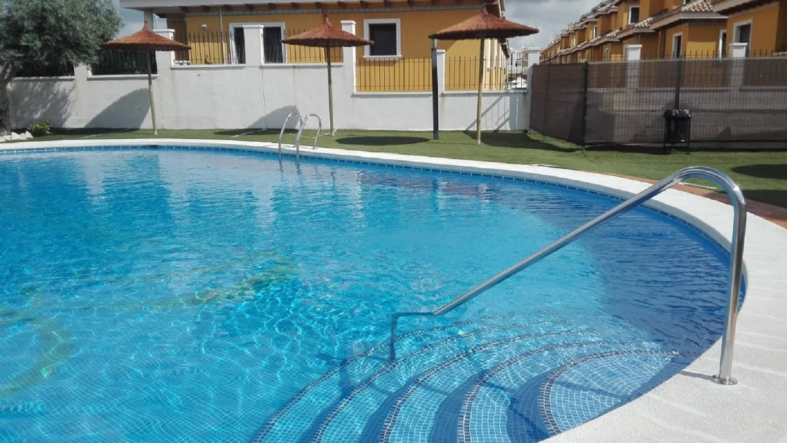 5 bedroom Villa for sale in Ciudad Quesada - € 295,000 (Ref: 9983605)