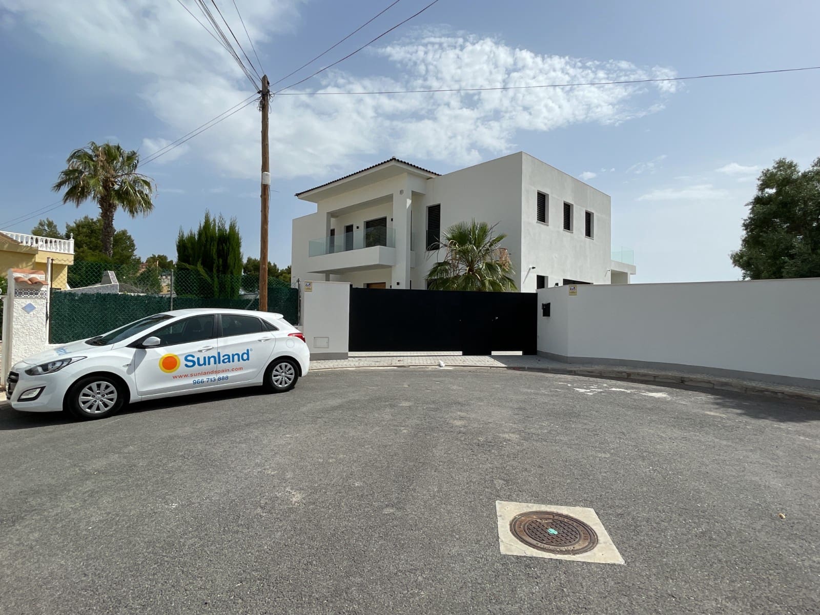 6 bedroom Villa for sale in Ciudad Quesada - € 2,300,000 (Ref: 9983609)
