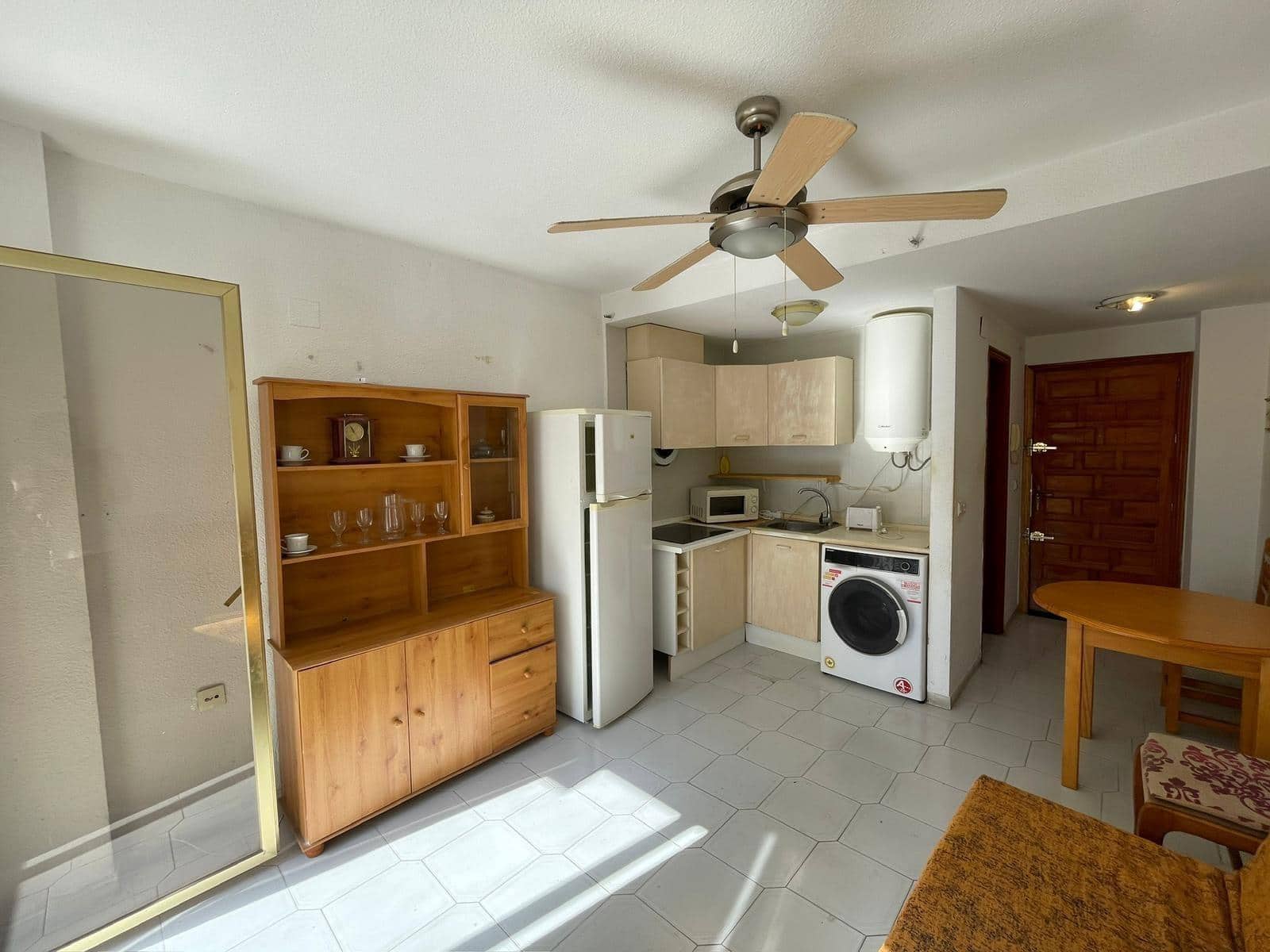 Apartamento para venda em Torrevieja - 77 260 € (Ref: 9983613)