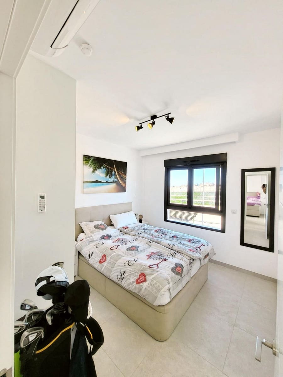 2 slaapkamer Appartement te koop in San Miguel de Salinas - € 299.000 (Ref: 9983616)
