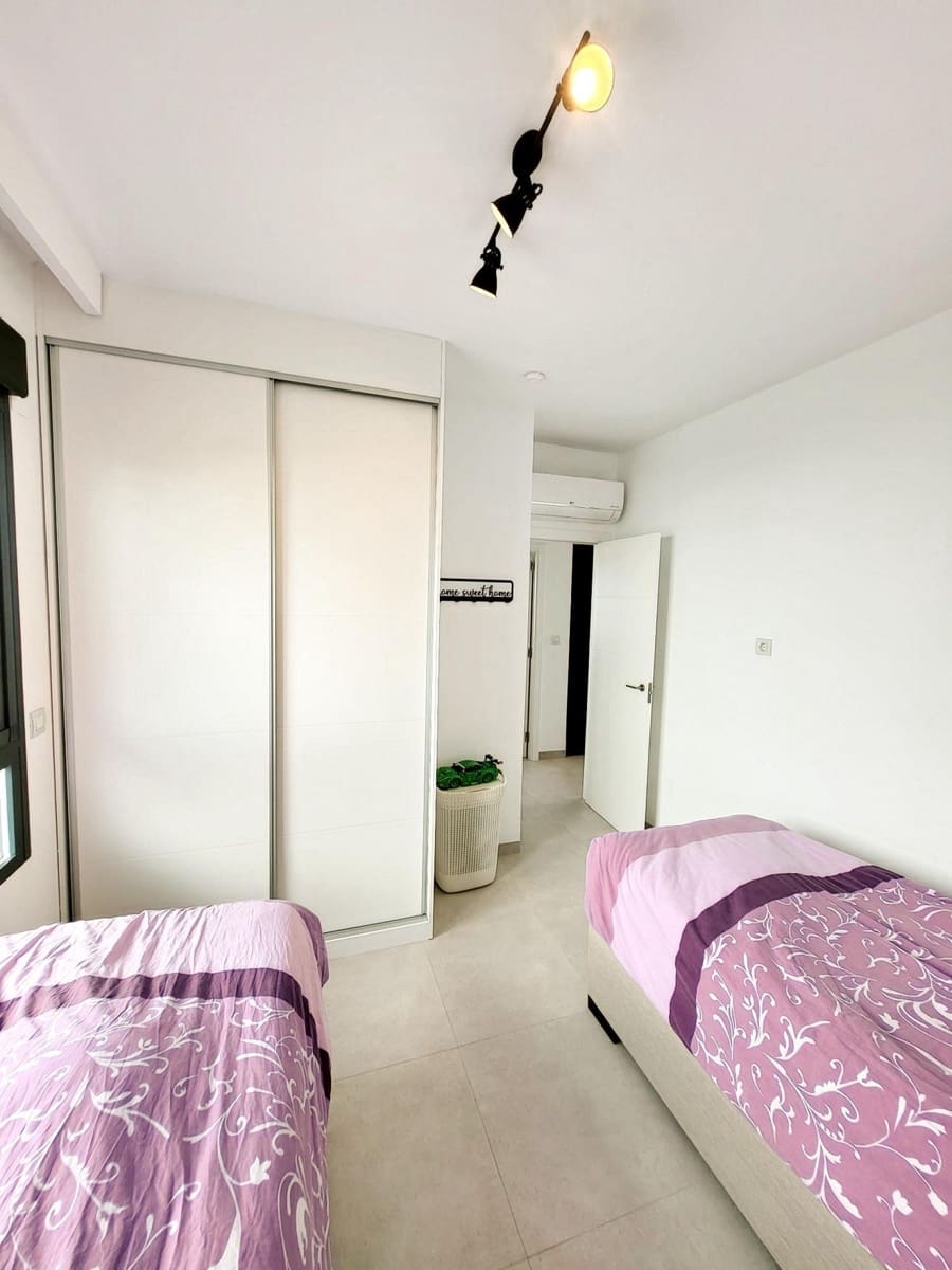 2 slaapkamer Appartement te koop in San Miguel de Salinas - € 299.000 (Ref: 9983616)