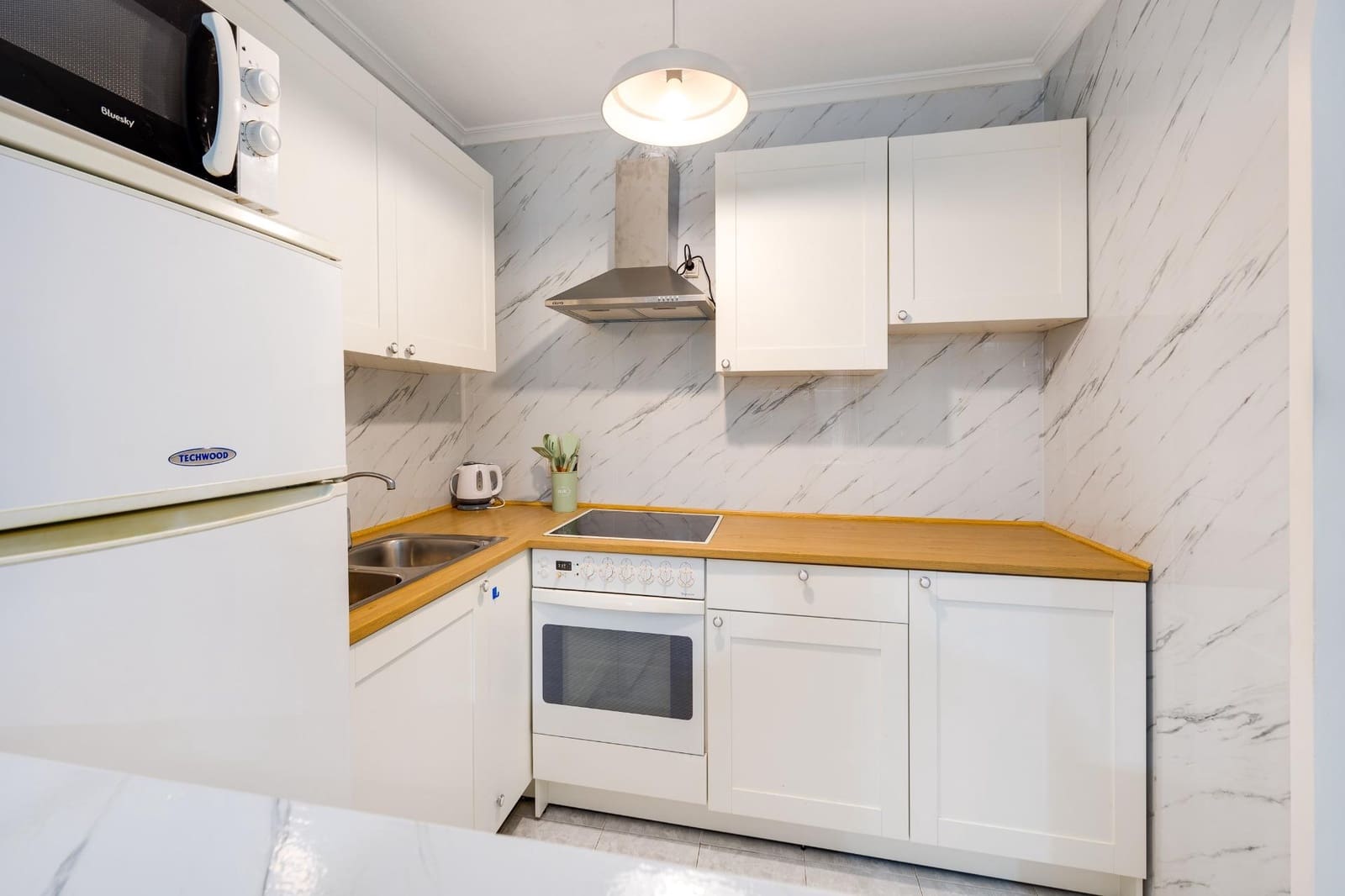 2 soveværelse Lejlighed til salg i Torrevieja - € 138.900 (Ref: 9983620)