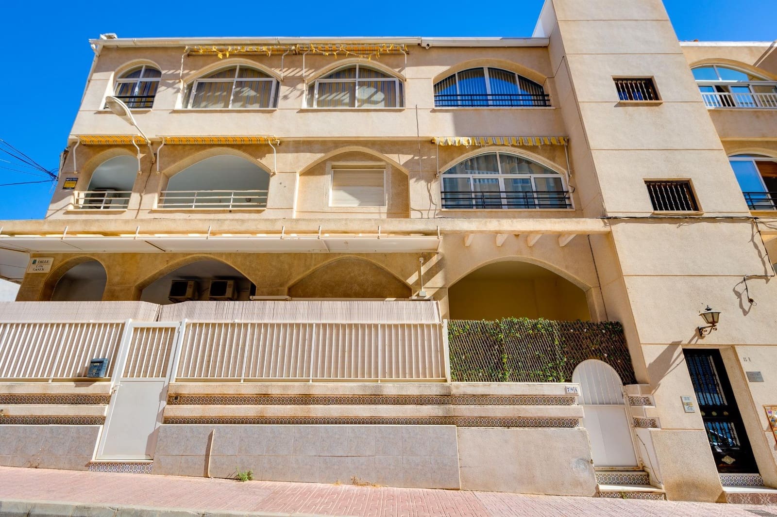2 soveværelse Lejlighed til salg i Torrevieja - € 138.900 (Ref: 9983620)