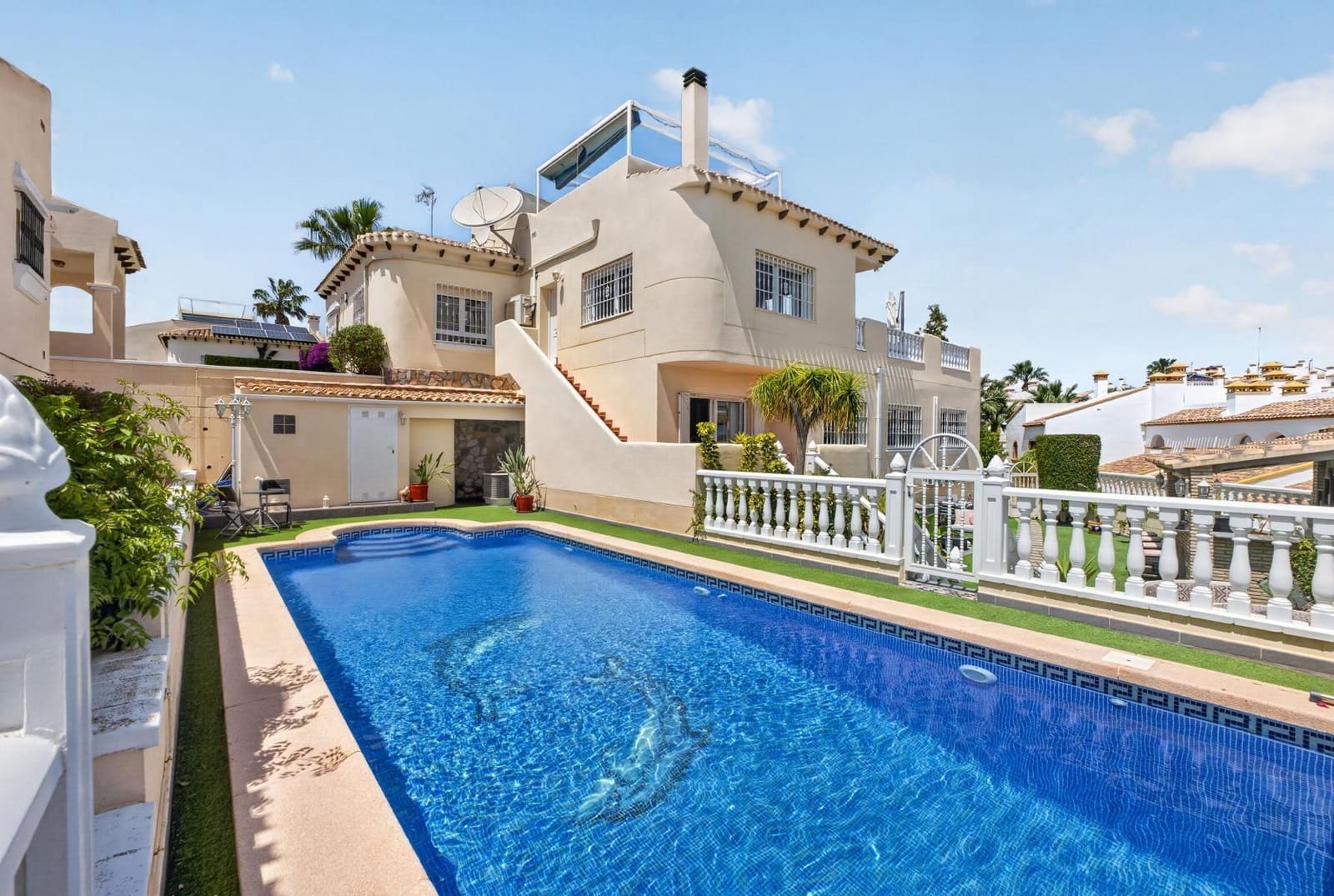 4 soveværelse Villa til salg i Orihuela Costa - € 795.000 (Ref: 9983621)