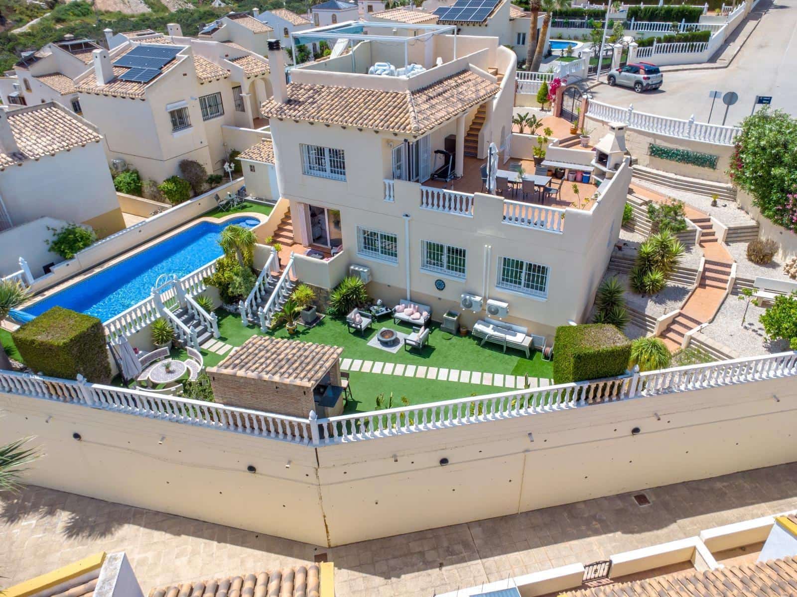 4 soveværelse Villa til salg i Orihuela Costa - € 795.000 (Ref: 9983621)