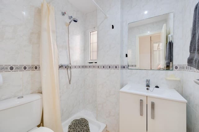3 quarto Apartamento para venda em Playa de los Locos, Torrevieja - 199 000 € (Ref: 9983623)