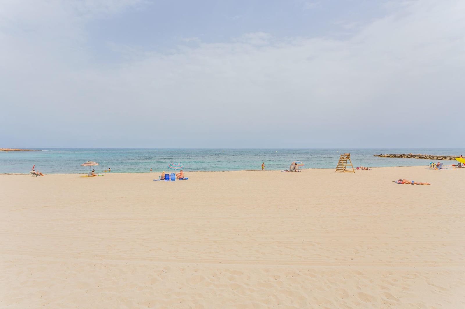 2 Zimmer Apartment zu verkaufen in Torrevieja - 130.000 € (Ref: 9983629)