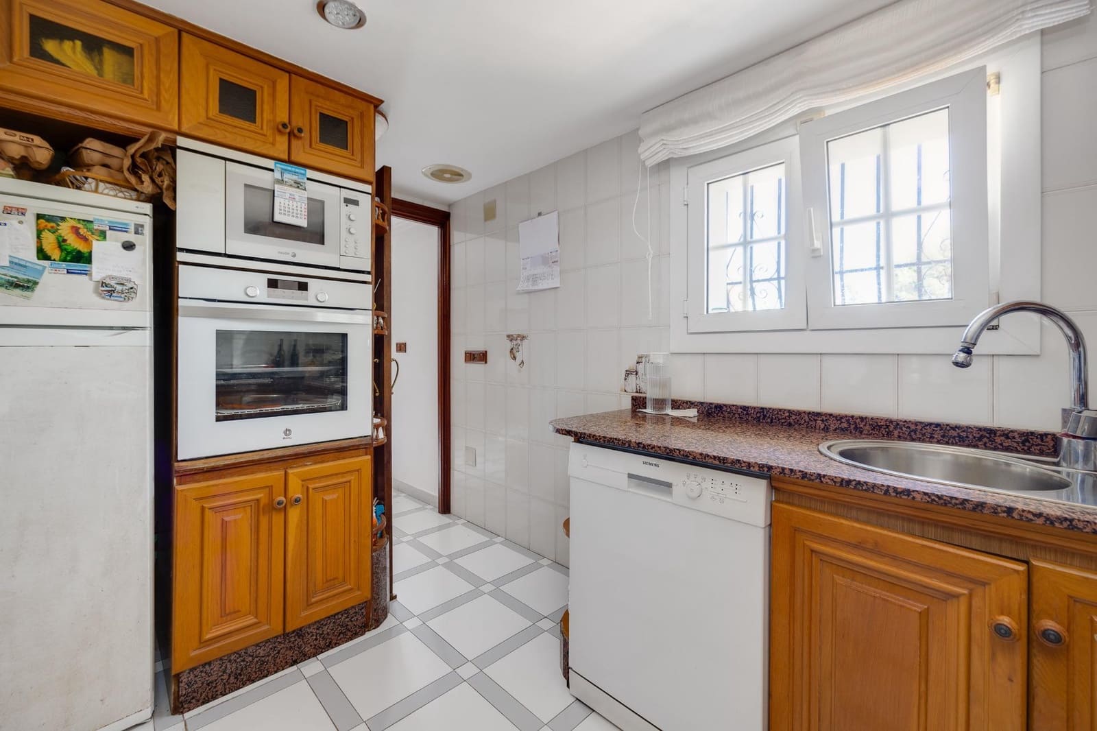 7 chambre Villa/Maison à vendre à Torrevieja - 1 300 000 € (Ref: 9983634)