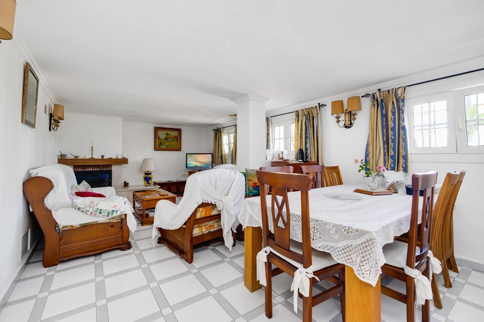7 chambre Villa/Maison à vendre à Torrevieja - 1 300 000 € (Ref: 9983634)