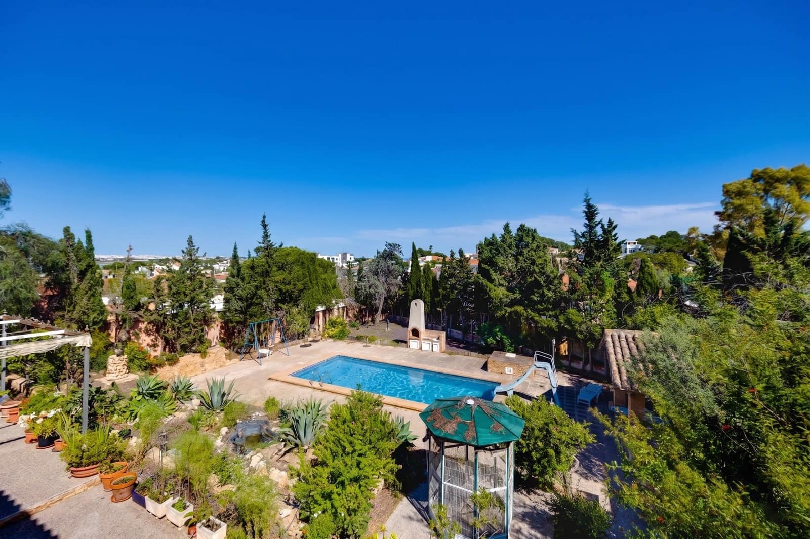 7 chambre Villa/Maison à vendre à Torrevieja - 1 300 000 € (Ref: 9983634)