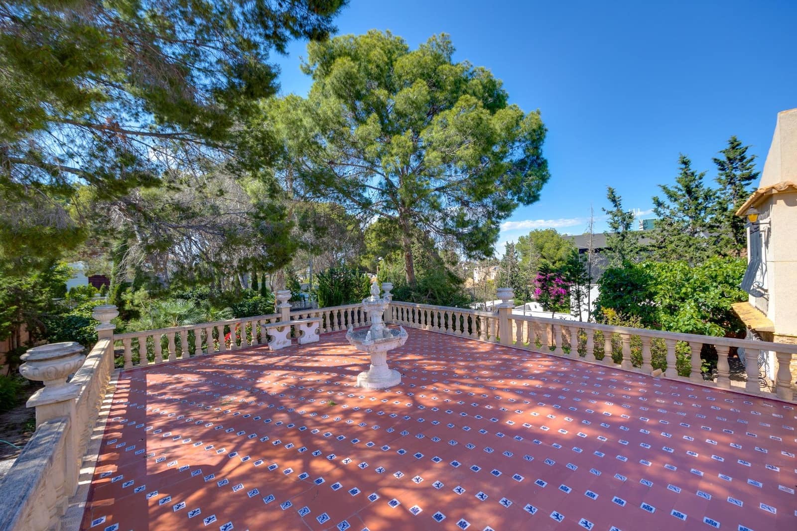 7 chambre Villa/Maison à vendre à Torrevieja - 1 300 000 € (Ref: 9983634)