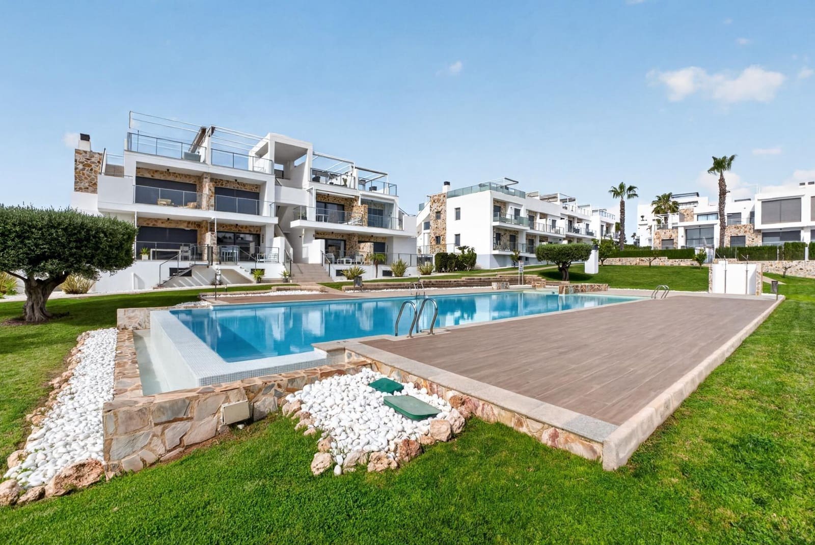 2 quarto Penthouse para venda em Torrevieja - 323 000 € (Ref: 9983636)