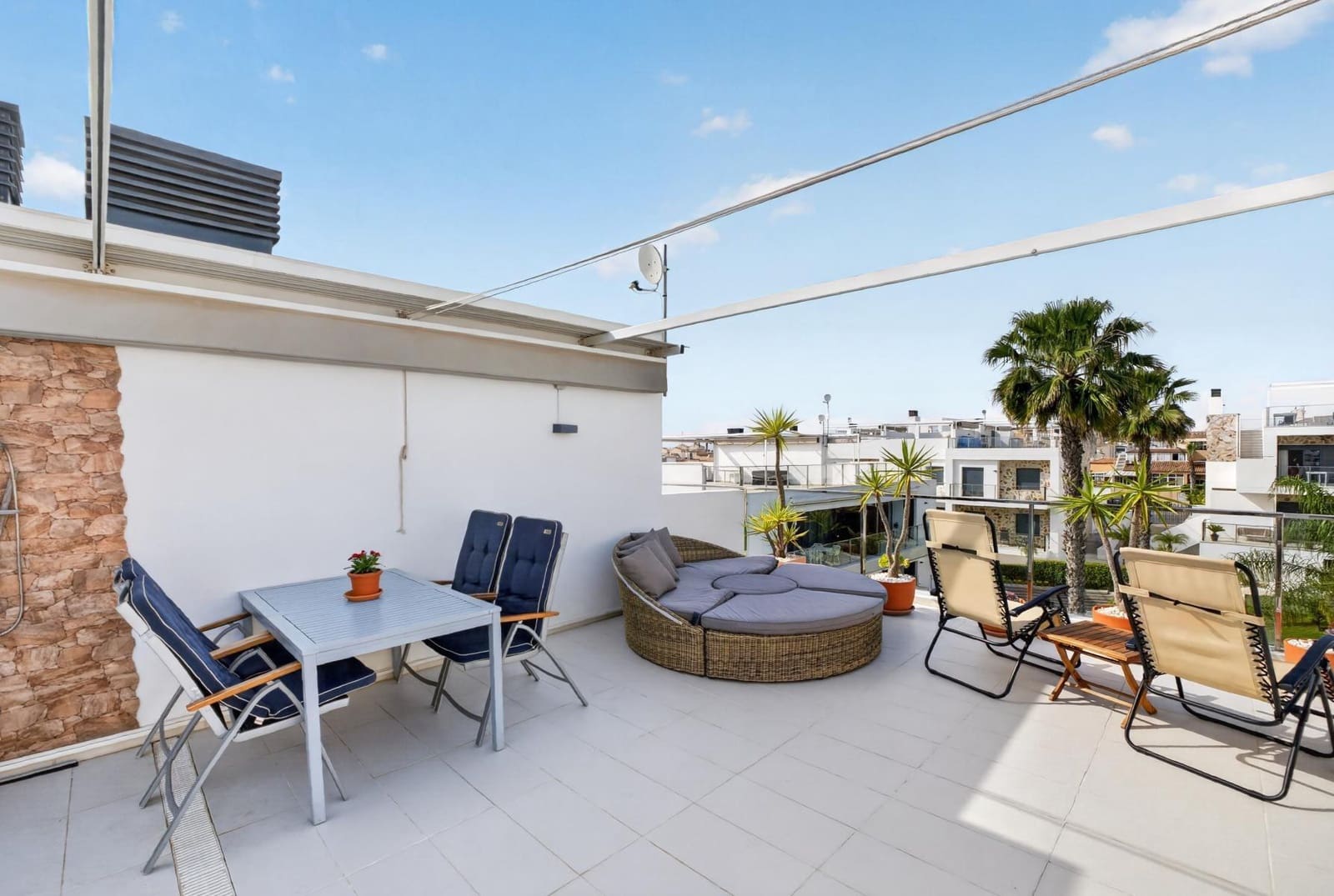 2 quarto Penthouse para venda em Torrevieja - 323 000 € (Ref: 9983636)