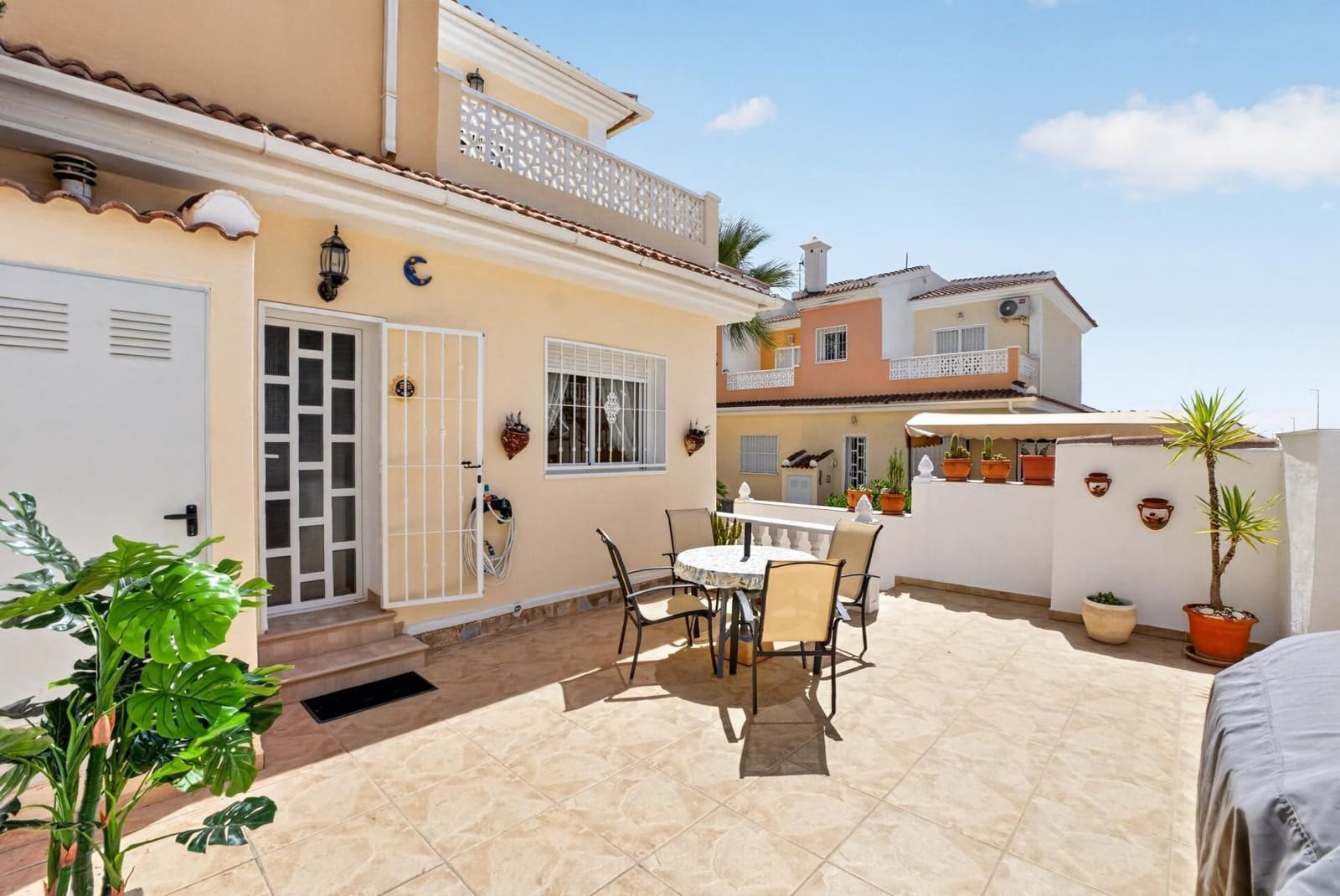 3 soverom Hus til salgs i Ciudad Quesada - € 279 000 (Ref: 9983637)
