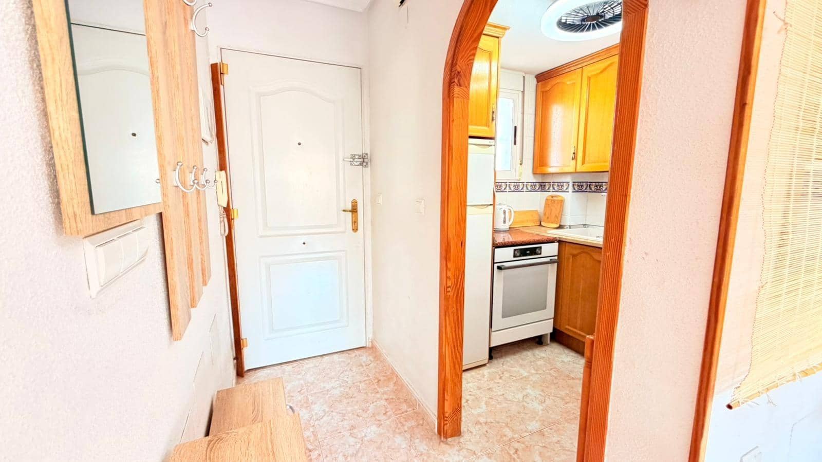 2 soveværelse Lejlighed til salg i Torrevieja - € 119.990 (Ref: 9983639)