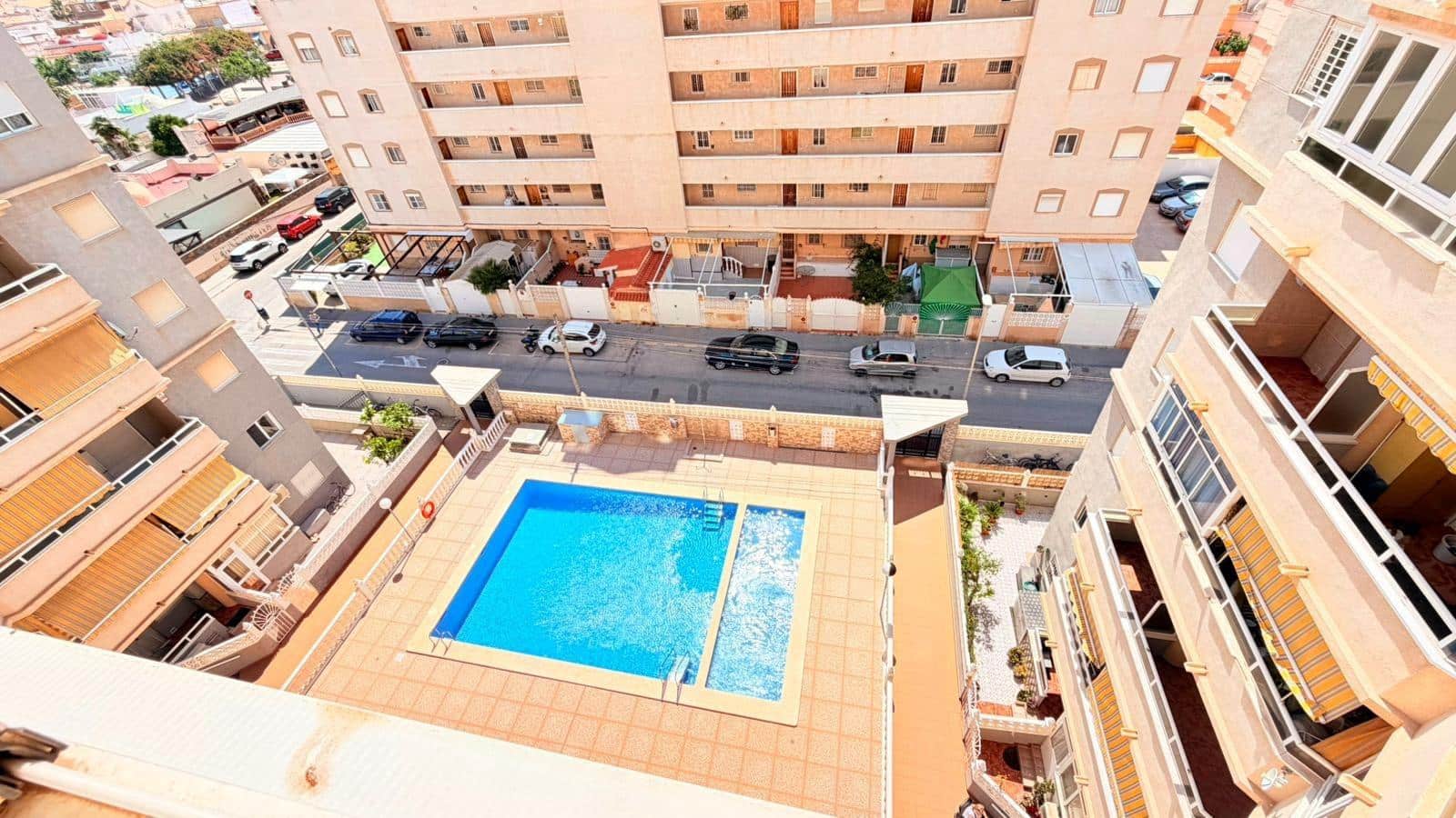 2 soveværelse Lejlighed til salg i Torrevieja - € 119.990 (Ref: 9983639)