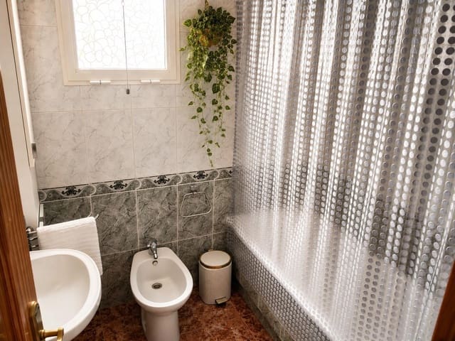 2 soveværelse Lejlighed til salg i Avenida Habaneras - Curva de Palangre, Torrevieja - € 160.900 (Ref: 9983642)
