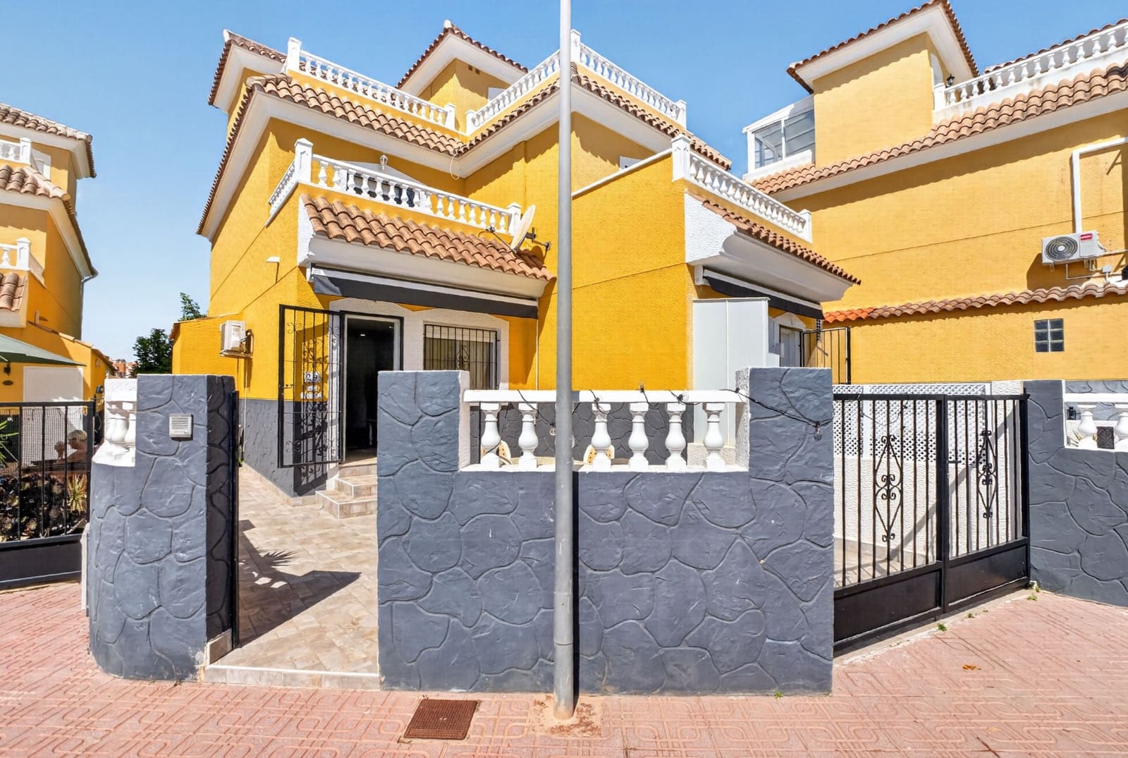 3 soverom Leilighet til salgs i Playa Flamenca - € 269 000 (Ref: 9983643)