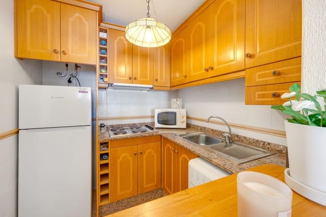 Apartamento de 2 habitaciones en Centro - Muelle Pesquero, Torrevieja en venta - 172.500 € (Ref: 9983644)