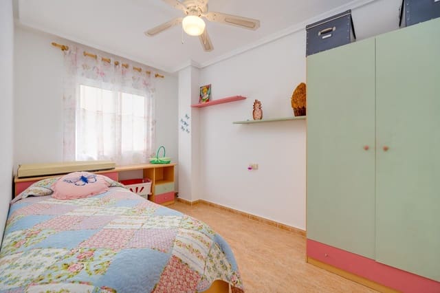 Apartamento de 2 habitaciones en Centro - Muelle Pesquero, Torrevieja en venta - 172.500 € (Ref: 9983644)