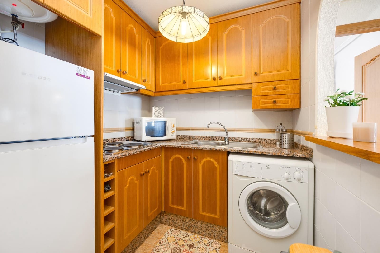 Apartamento de 2 habitaciones en Torrevieja en venta - 172.500 € (Ref: 9983644)