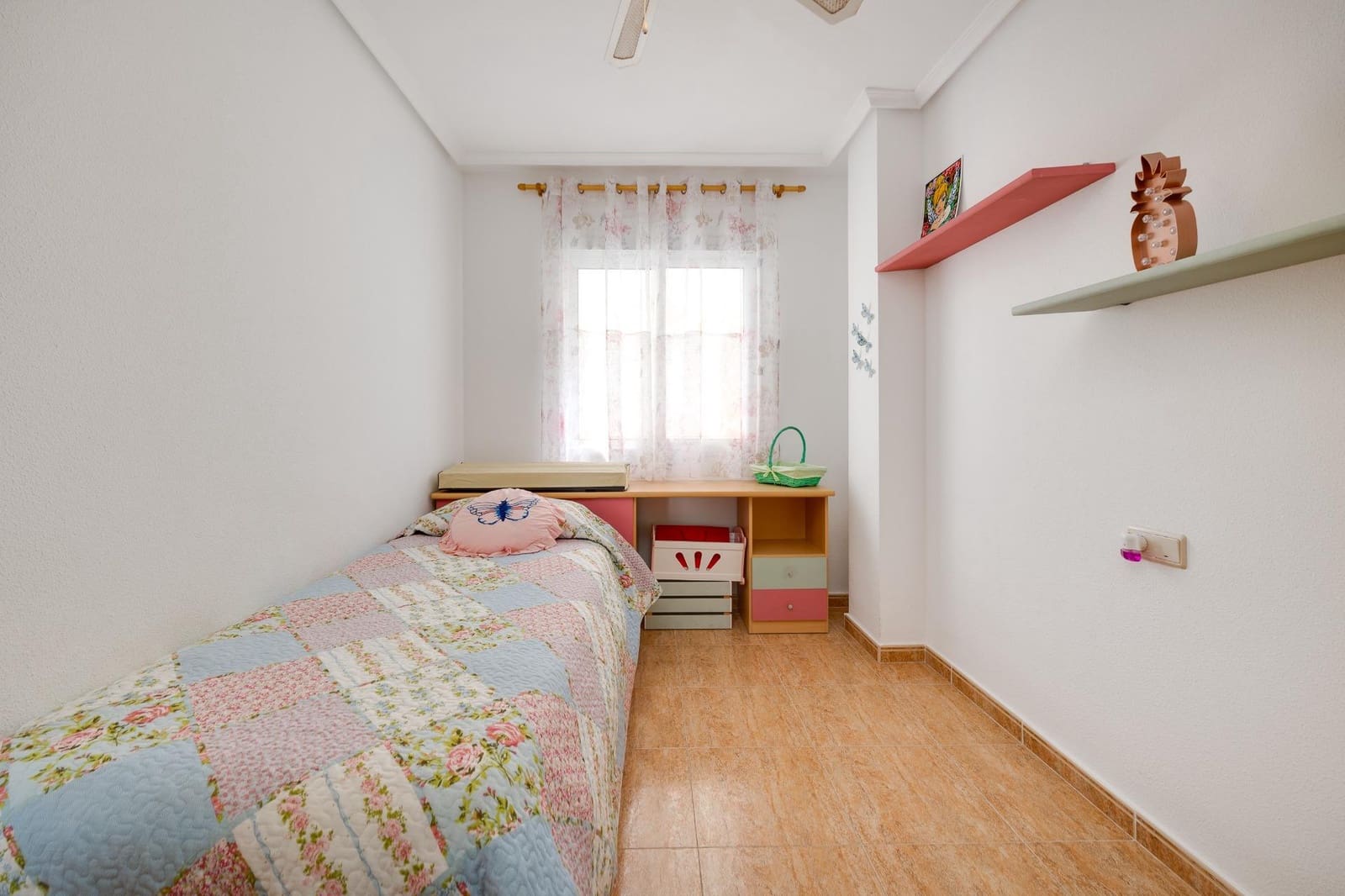 Apartamento de 2 habitaciones en Torrevieja en venta - 172.500 € (Ref: 9983644)