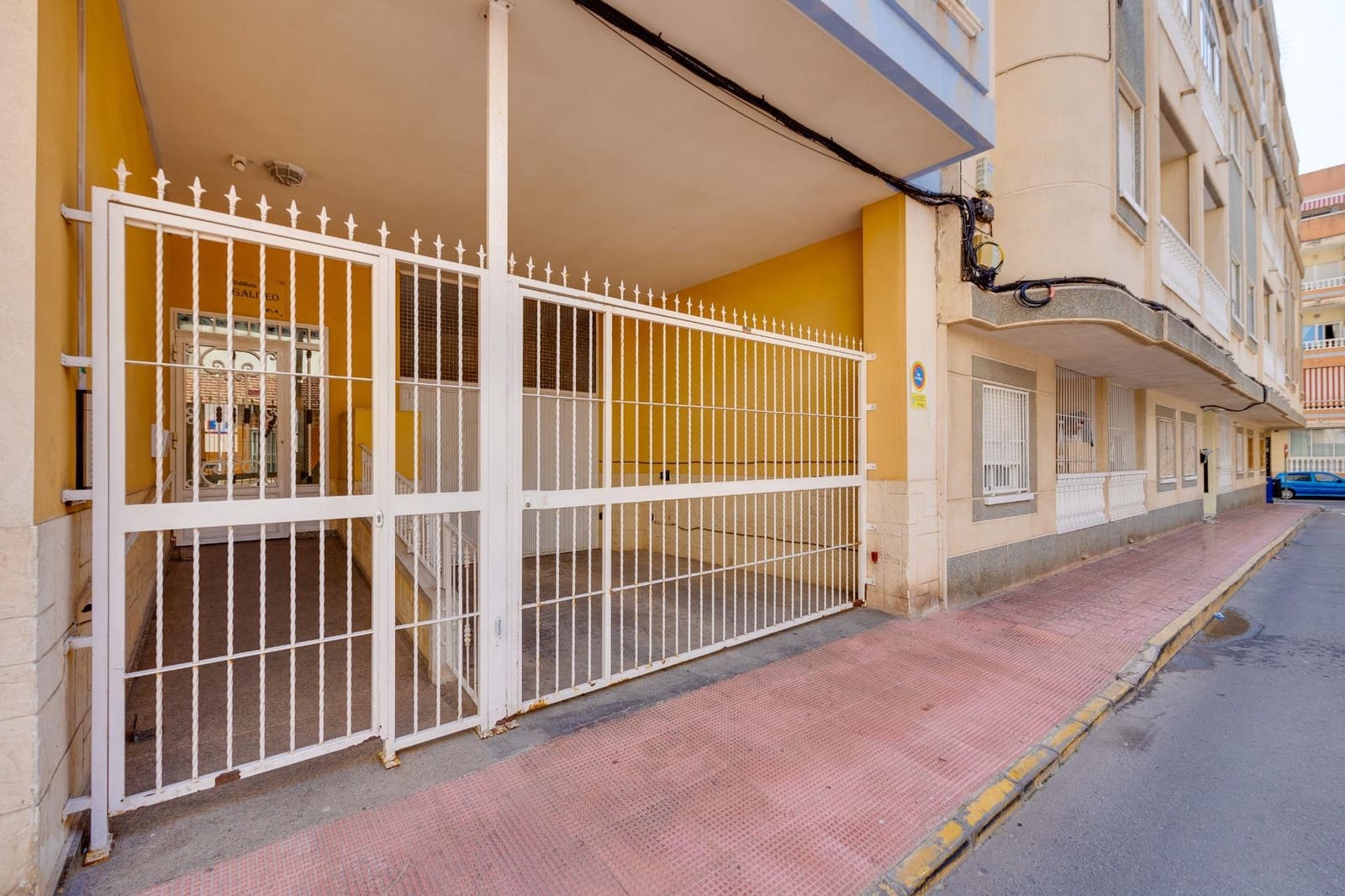 Apartamento de 2 habitaciones en Torrevieja en venta - 172.500 € (Ref: 9983644)