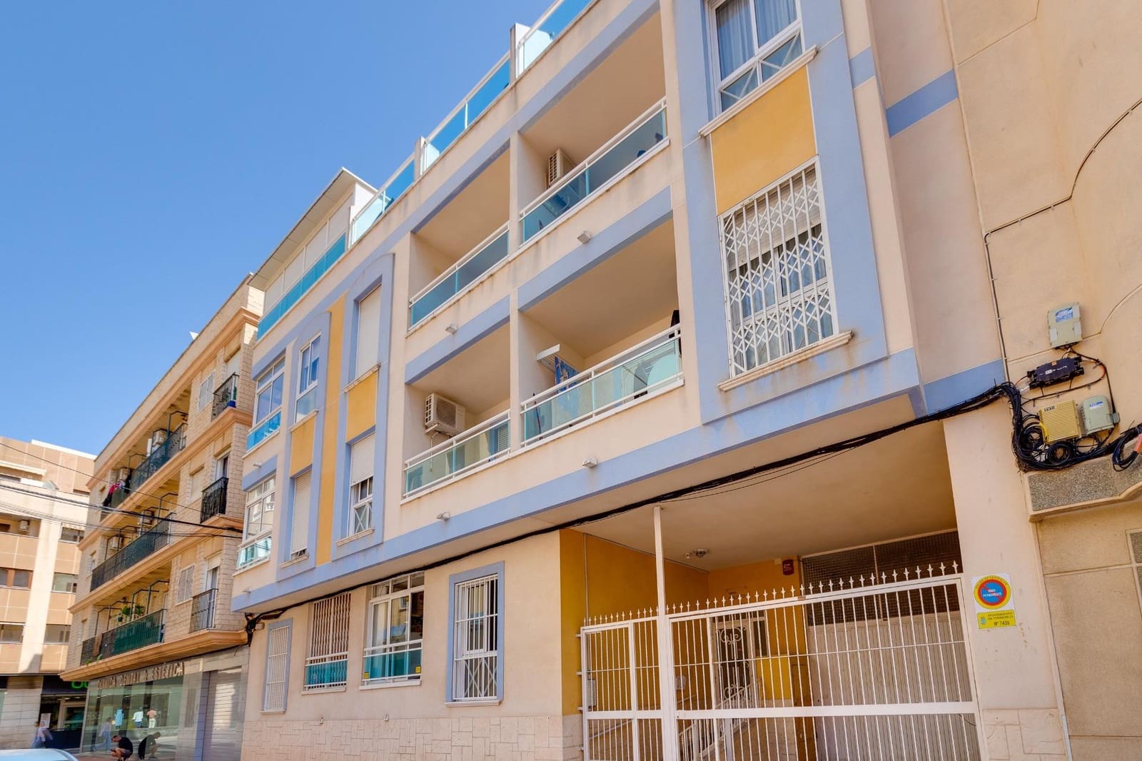 Apartamento de 2 habitaciones en Torrevieja en venta - 172.500 € (Ref: 9983644)