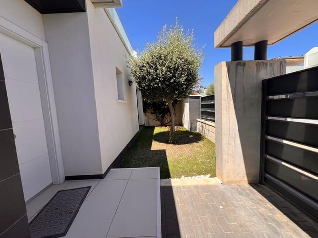 3 soveværelse Villa til salg i Lomas de Cabo Roig - Los Dolses, Orihuela - € 369.600 (Ref: 9983645)
