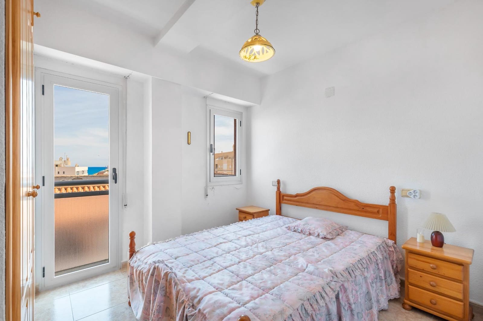 1 bedroom Apartment for sale in Torrevieja - € 125,000 (Ref: 9983646)