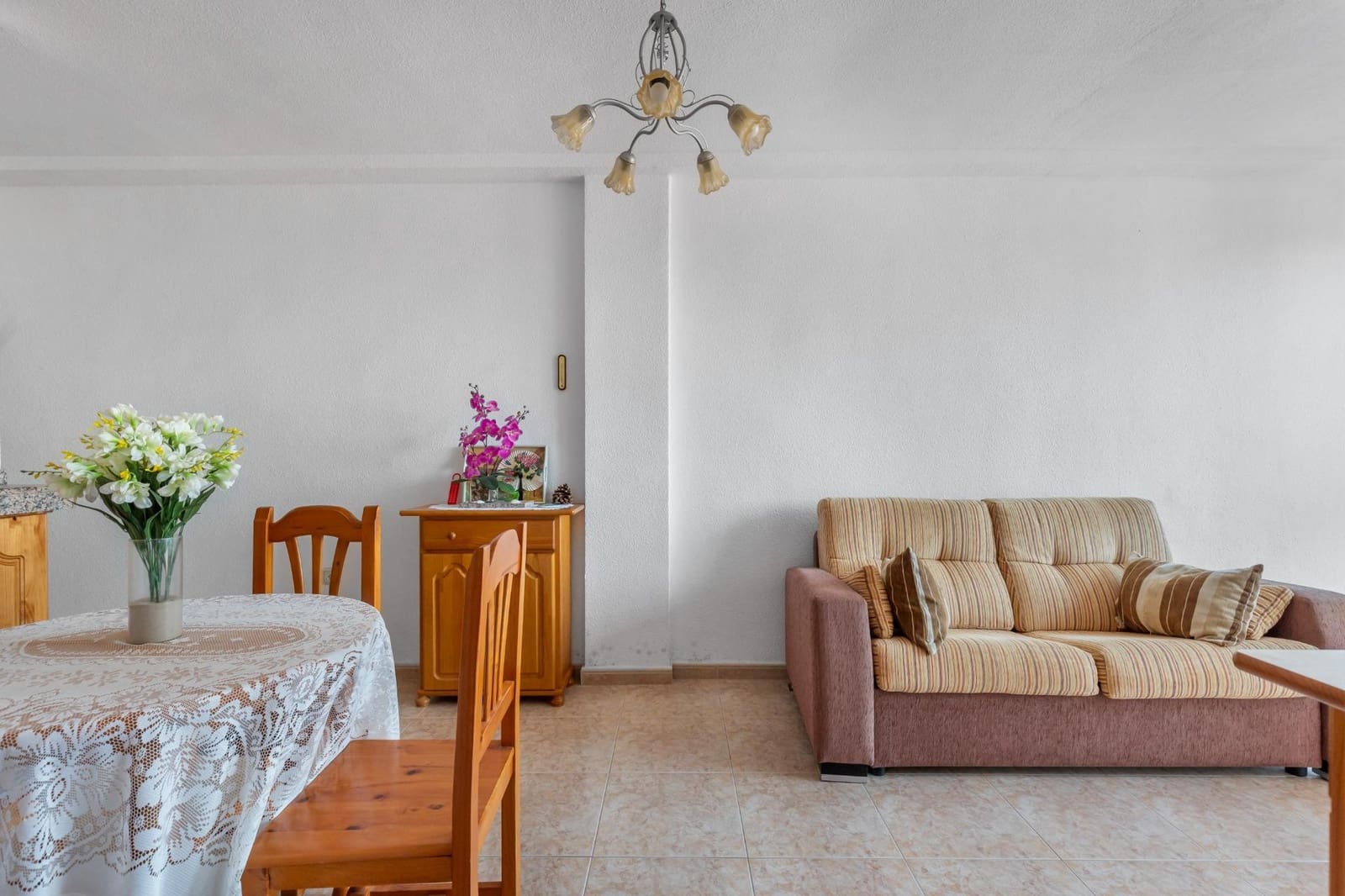 1 bedroom Apartment for sale in Torrevieja - € 125,000 (Ref: 9983646)