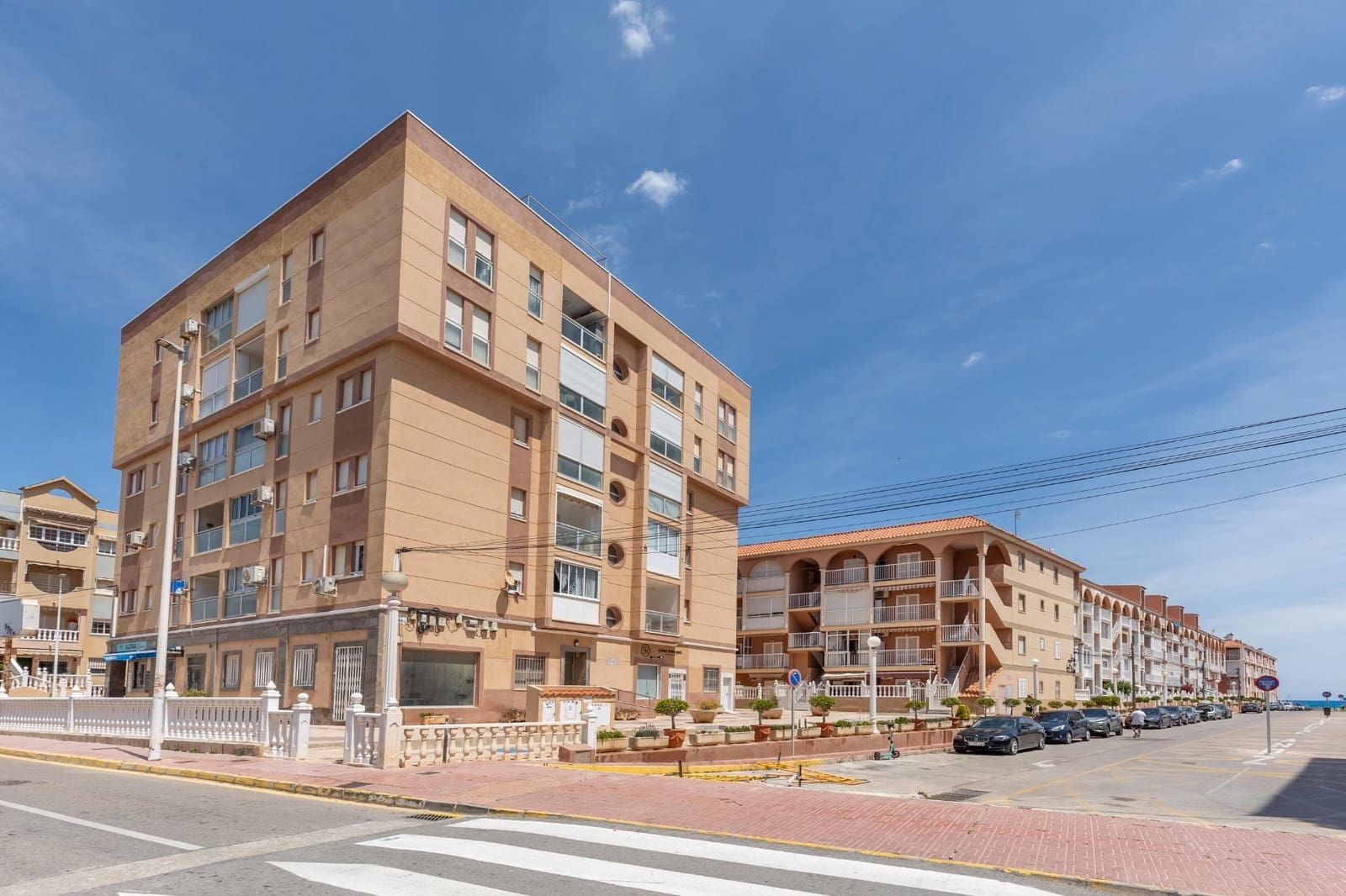 1 bedroom Apartment for sale in Torrevieja - € 125,000 (Ref: 9983646)
