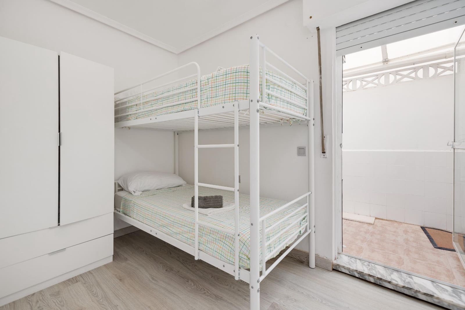 3 soveværelse Lejlighed til salg i Torrevieja - € 154.900 (Ref: 9983648)