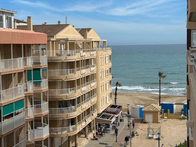 Apartamento de 3 habitaciones en La Mata, Torrevieja en venta - 299.000 € (Ref: 9983652)