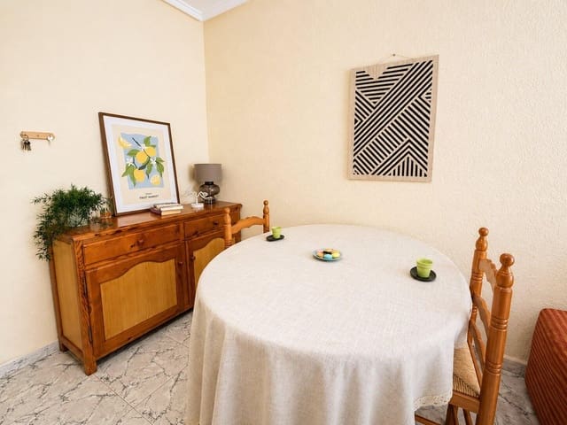 2 soveværelse Lejlighed til salg i Avenida Habaneras - Curva de Palangre, Torrevieja - € 209.900 (Ref: 9983653)