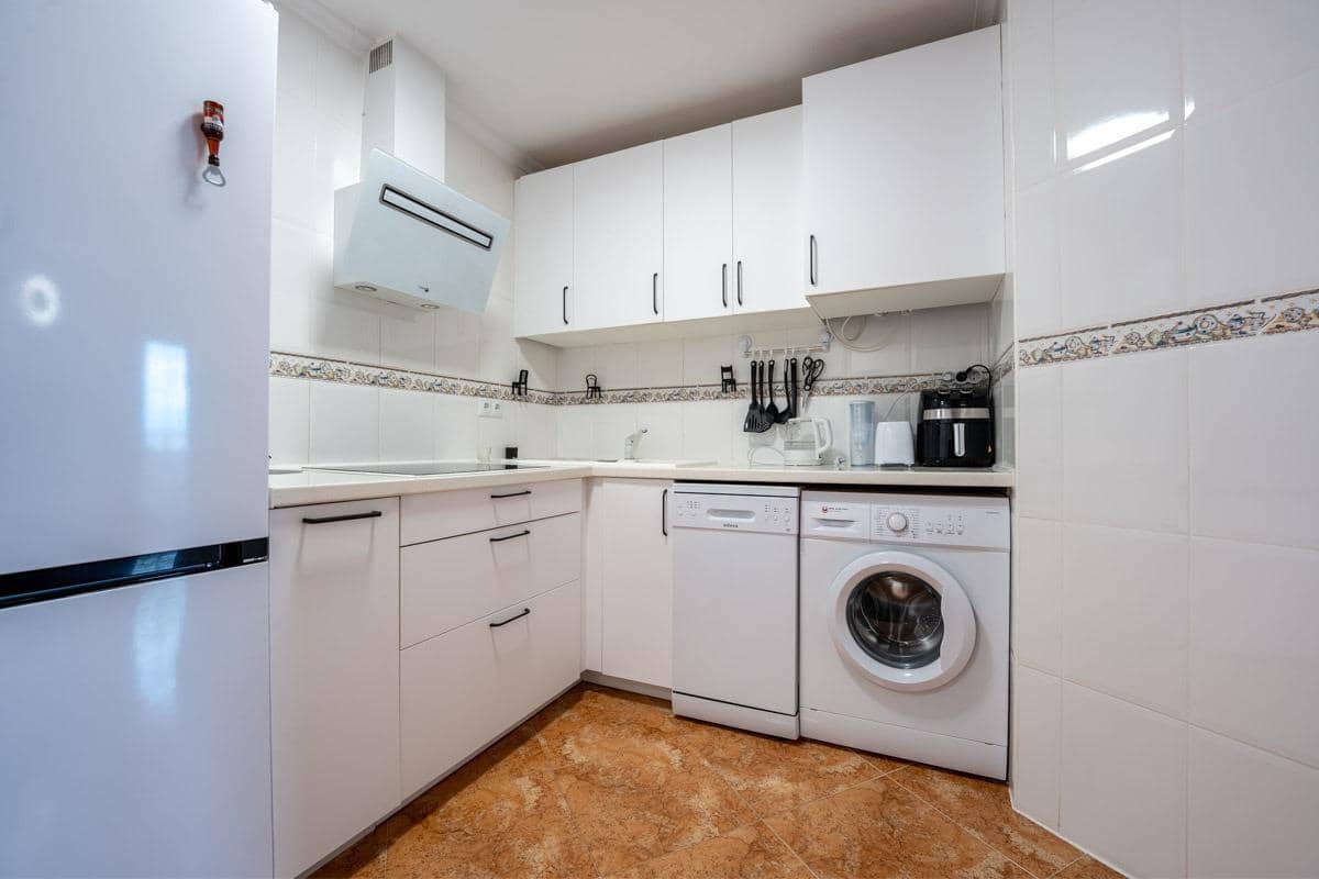 2 soverom Leilighet til salgs i Torrevieja - € 180 000 (Ref: 9983655)