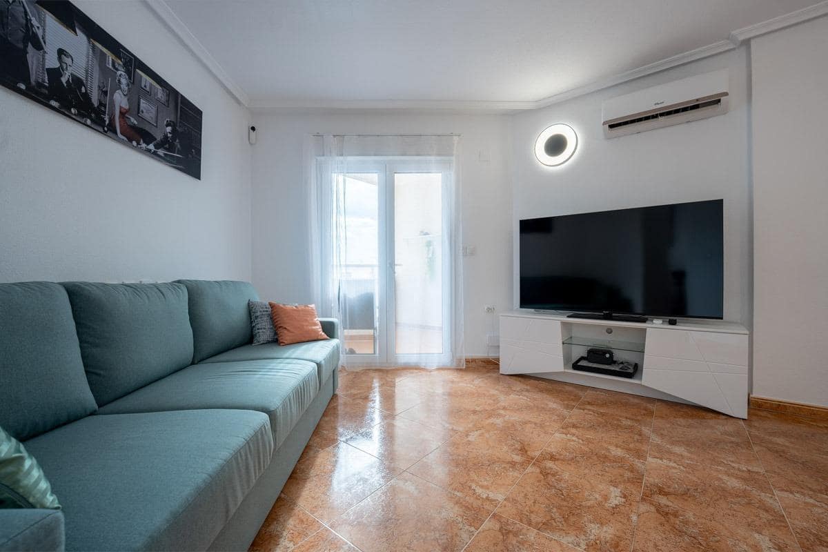 2 soverom Leilighet til salgs i Torrevieja - € 180 000 (Ref: 9983655)