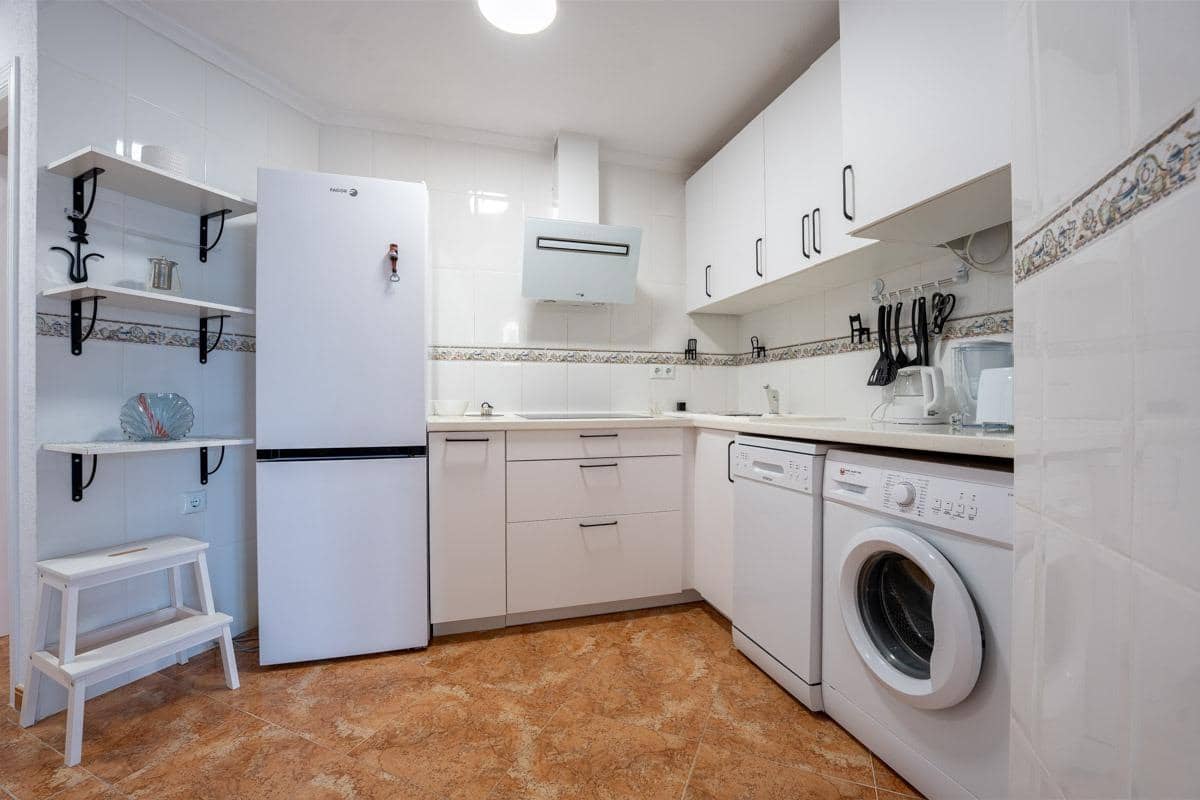 2 soverom Leilighet til salgs i Torrevieja - € 180 000 (Ref: 9983655)