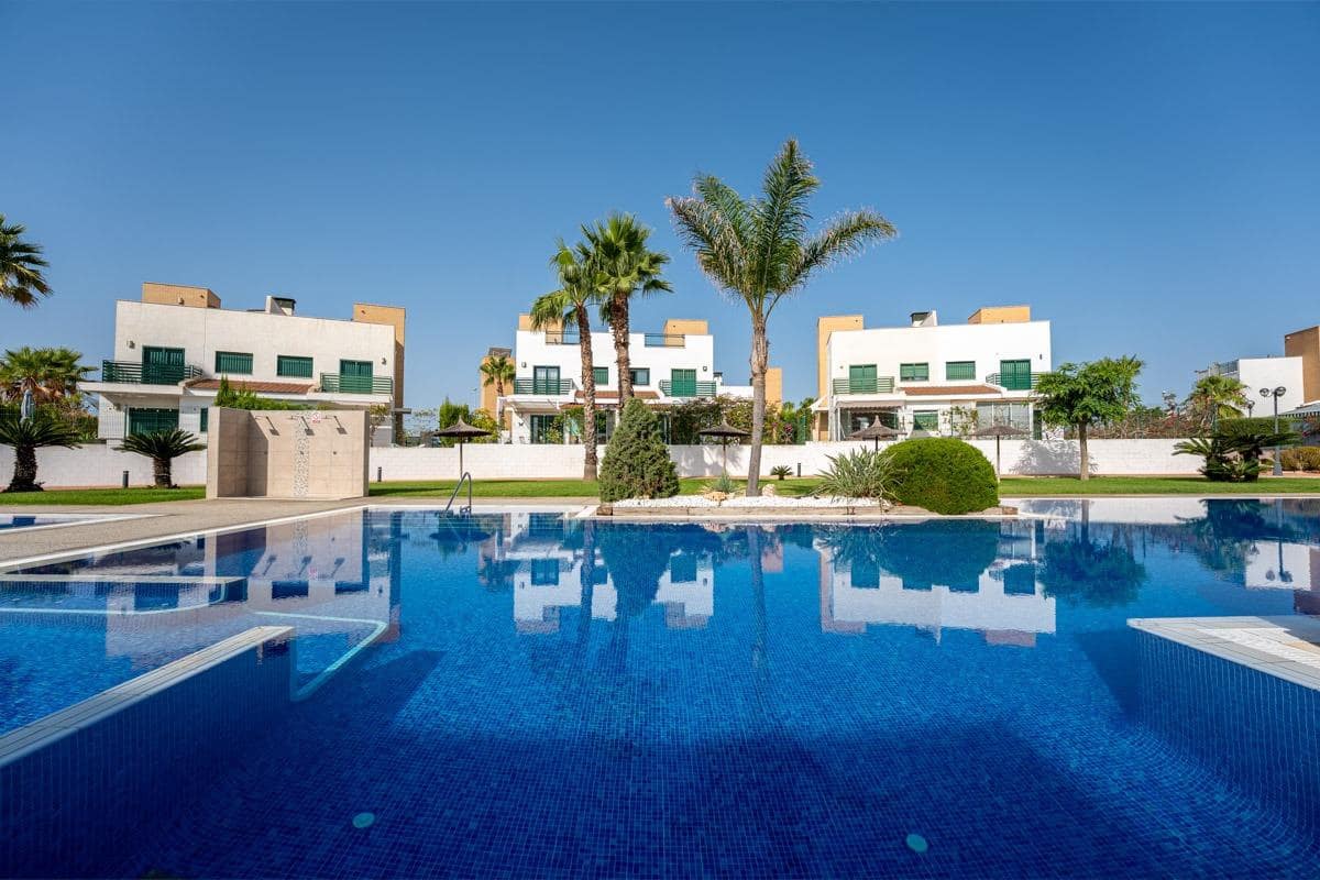 3 Zimmer Villa zu verkaufen in Ciudad Quesada - 330.000 € (Ref: 9983659)