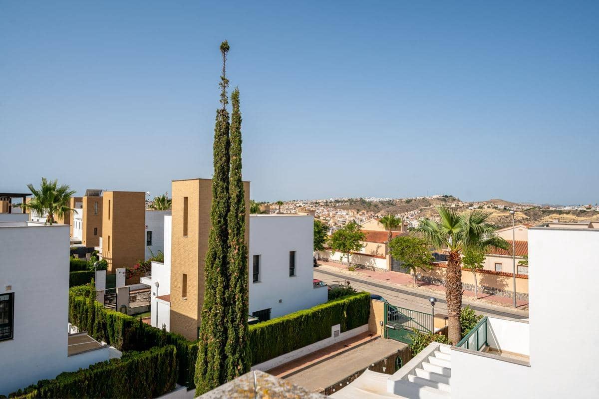 3 Zimmer Villa zu verkaufen in Ciudad Quesada - 330.000 € (Ref: 9983659)