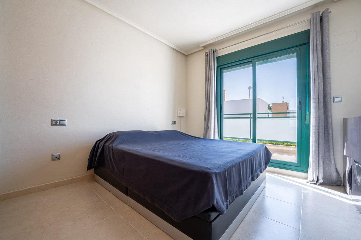 3 Zimmer Villa zu verkaufen in Ciudad Quesada - 330.000 € (Ref: 9983659)