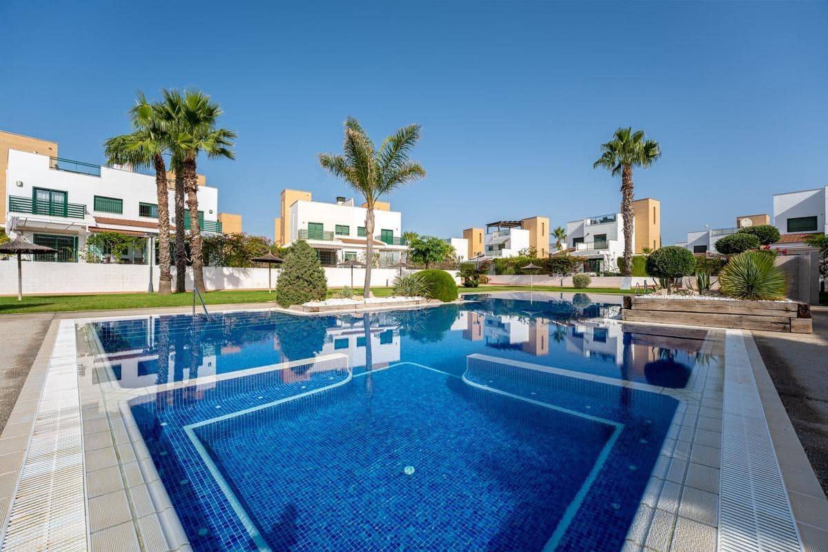 3 Zimmer Villa zu verkaufen in Ciudad Quesada - 330.000 € (Ref: 9983659)