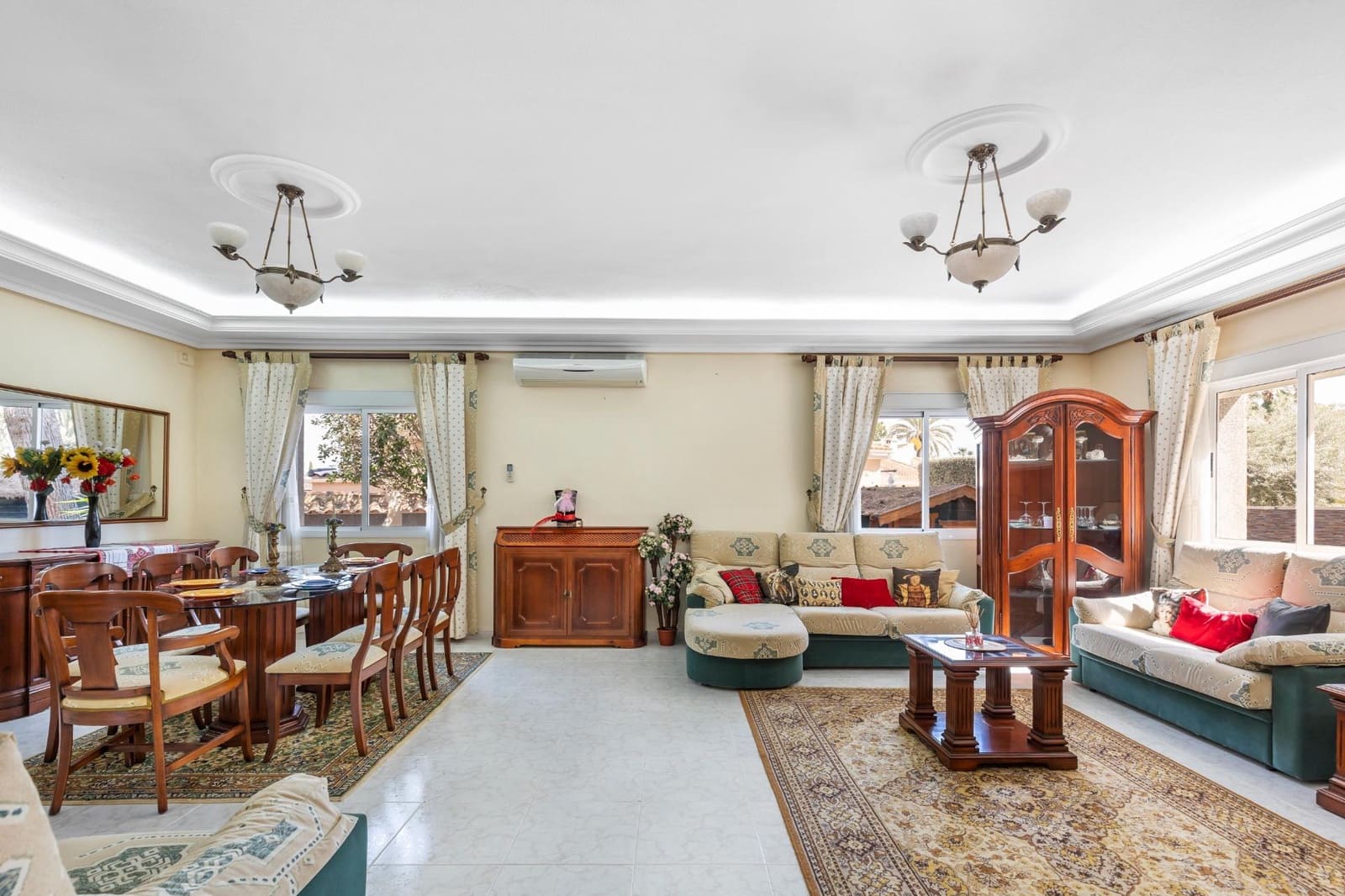 5 makuuhuone Huvila myytävänä paikassa Pueblo Bravo - 499 000 € (Ref: 9983666)