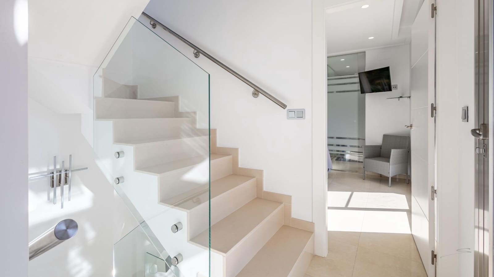 Chalet de 4 habitaciones en Orihuela Costa en venta - 599.000 € (Ref: 9983668)