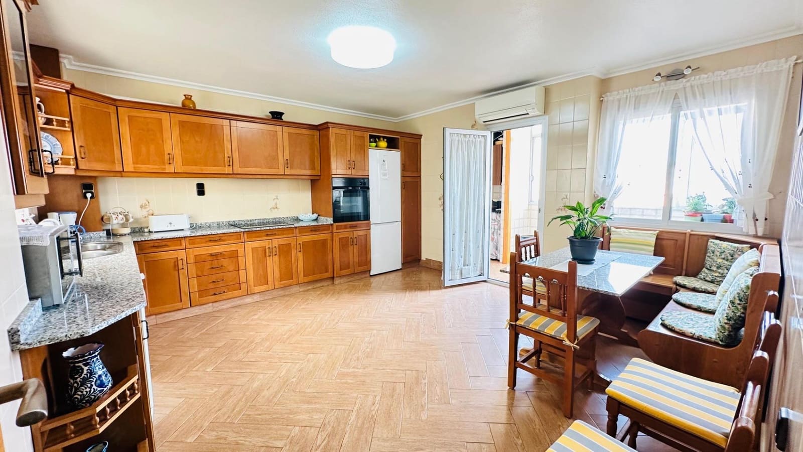 3 makuuhuone Huoneisto myytävänä paikassa Torrevieja - 320 000 € (Ref: 9983671)
