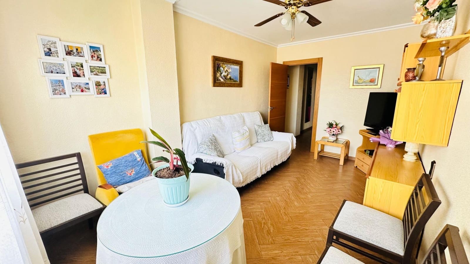 3 makuuhuone Huoneisto myytävänä paikassa Torrevieja - 320 000 € (Ref: 9983671)