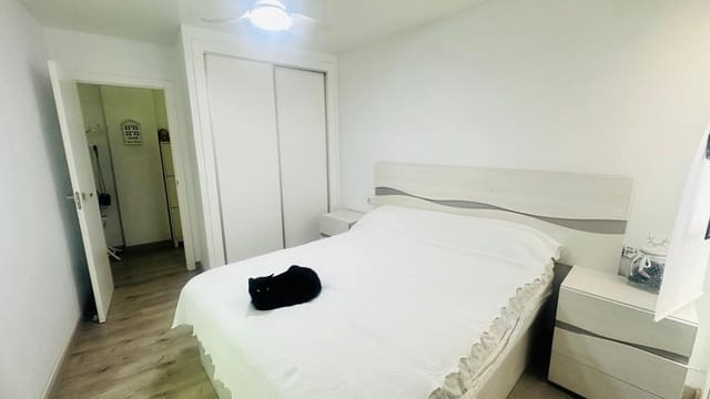 4 soveværelse Lejlighed til salg i Nueva Torrevieja, Torrevieja - € 210.000 (Ref: 9983672)