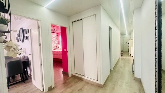 4 soveværelse Lejlighed til salg i Nueva Torrevieja, Torrevieja - € 210.000 (Ref: 9983672)