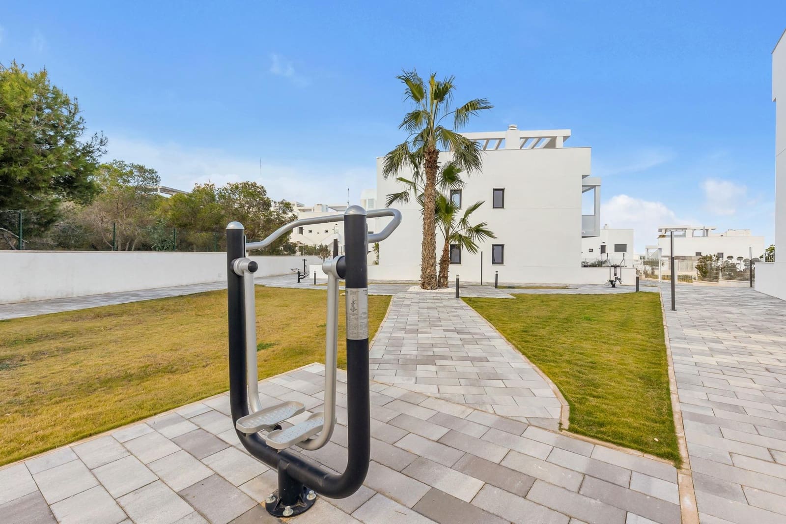 2 slaapkamer Penthouse te koop in Torrevieja - € 363.000 (Ref: 9983677)
