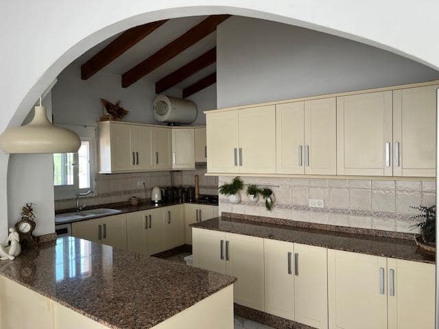 Chalet de 3 habitaciones en Dolores en venta - 510.000 € (Ref: 9983680)